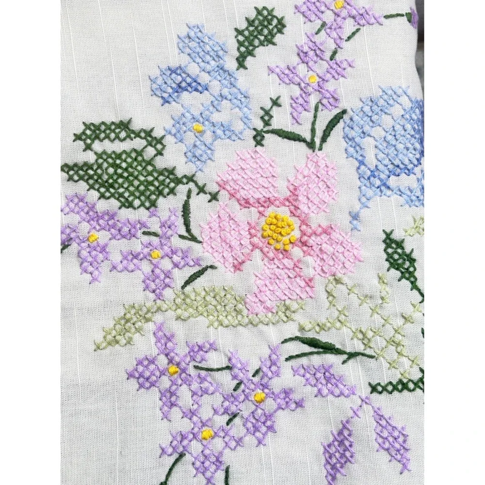 Vintage Floral Cross Stitch Embroidered White Rectangular Tablecloth Cottagecore